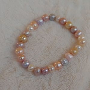 Costume pearl bracelet elastic strand